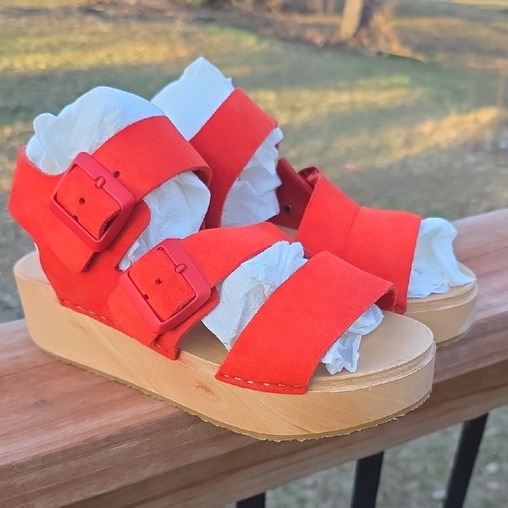Bryr Clogs 	Jesse, Platform size 6, SIZE 36
